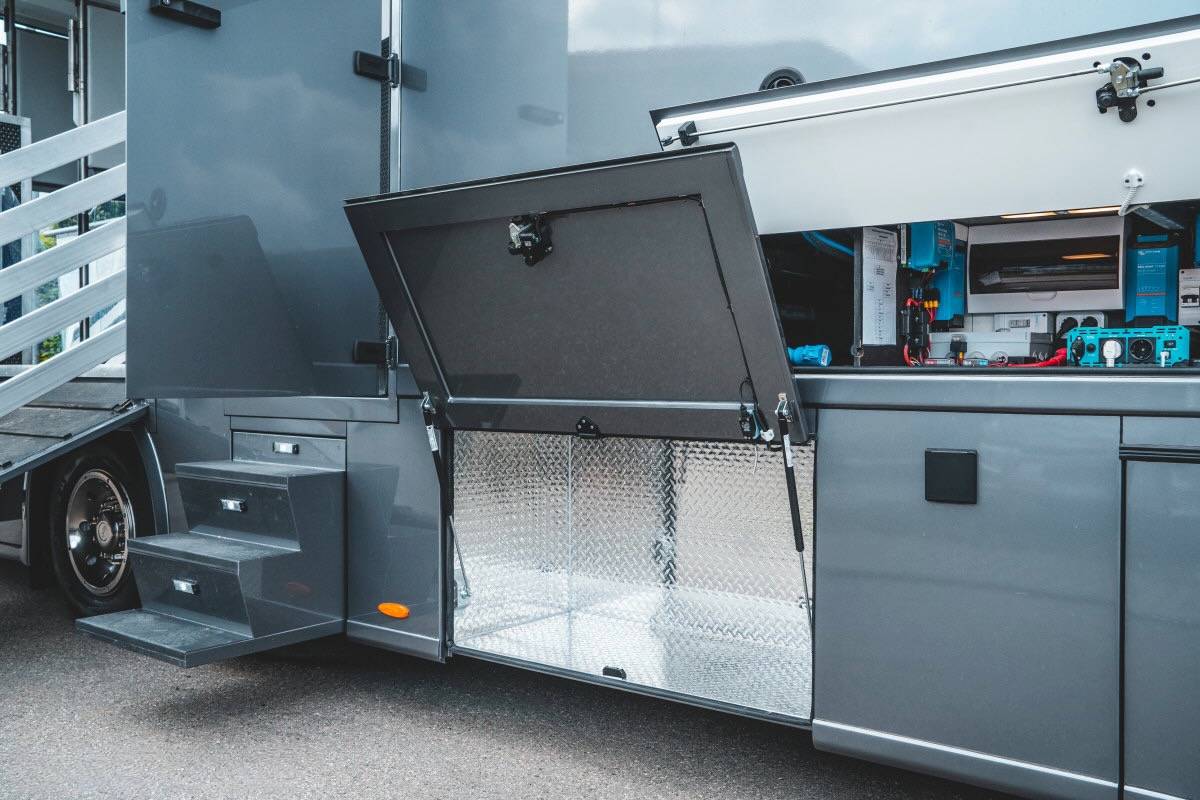 Zware paardenvrachtwagen (groot rijbewijs) Mercedes MERCEDES-BENZ 0 Tweedehands