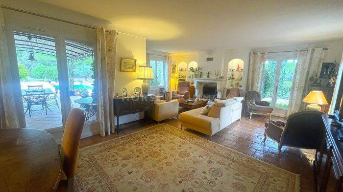 Mooi hippisch vastgoed Koop Var