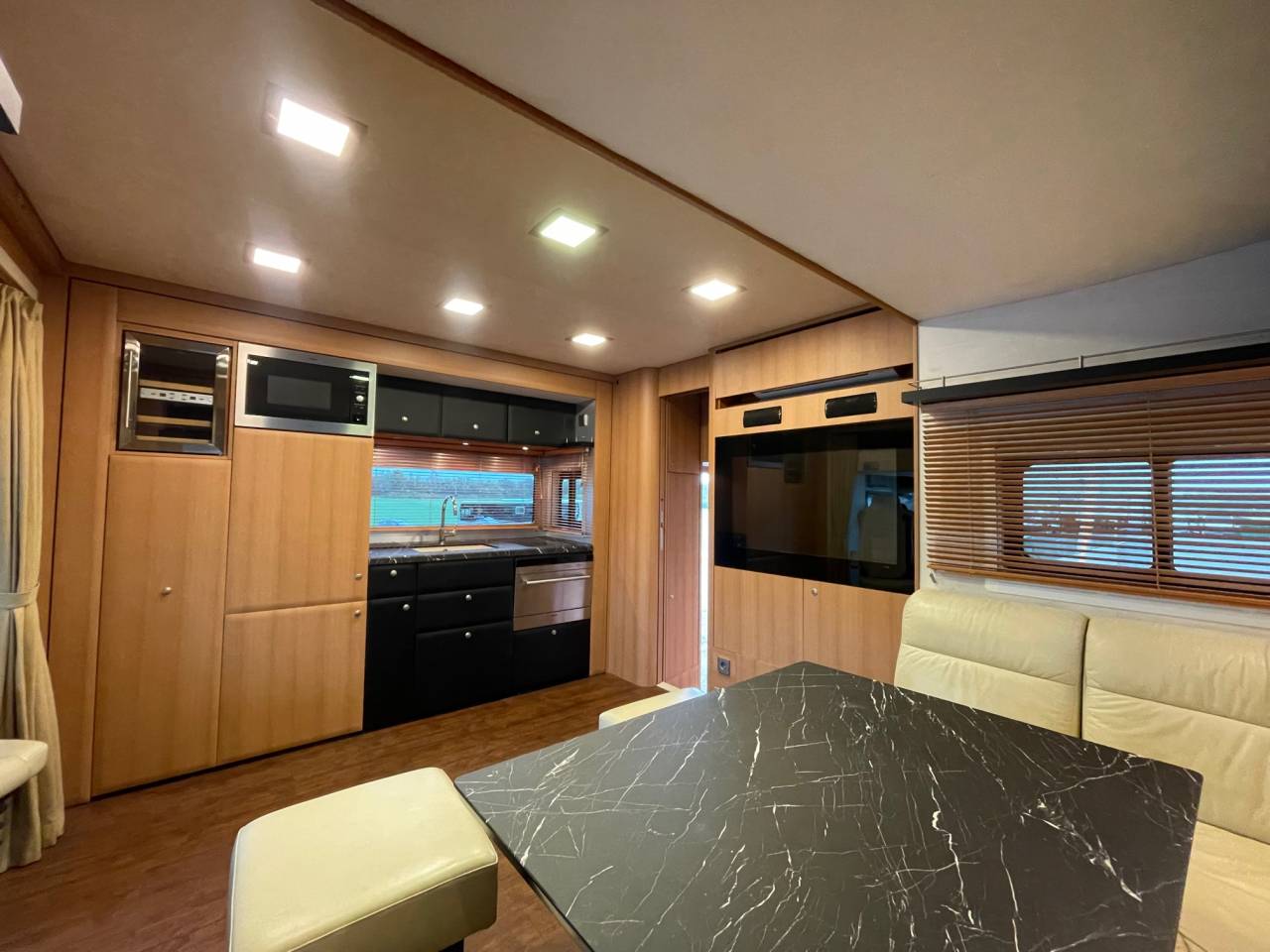 Zware paardenvrachtwagen (groot rijbewijs) Ketterer MERCEDES 2013 Tweedehands