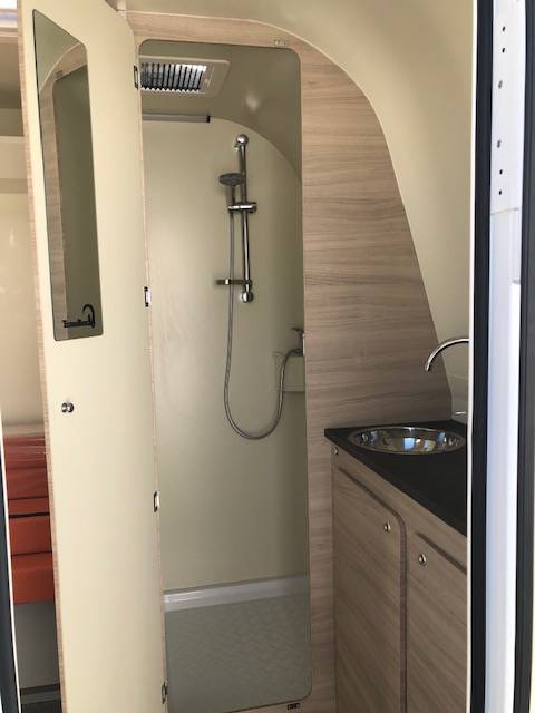 Kleine paardenvrachtwagen (B rijbewijs) Trans Box Svelto et sporting  2023 Nieuw