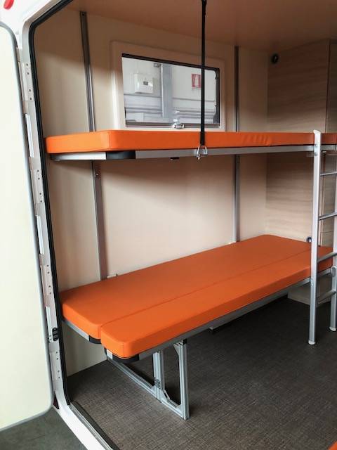 Kleine paardenvrachtwagen (B rijbewijs) Trans Box sporting 4 2023 Nieuw