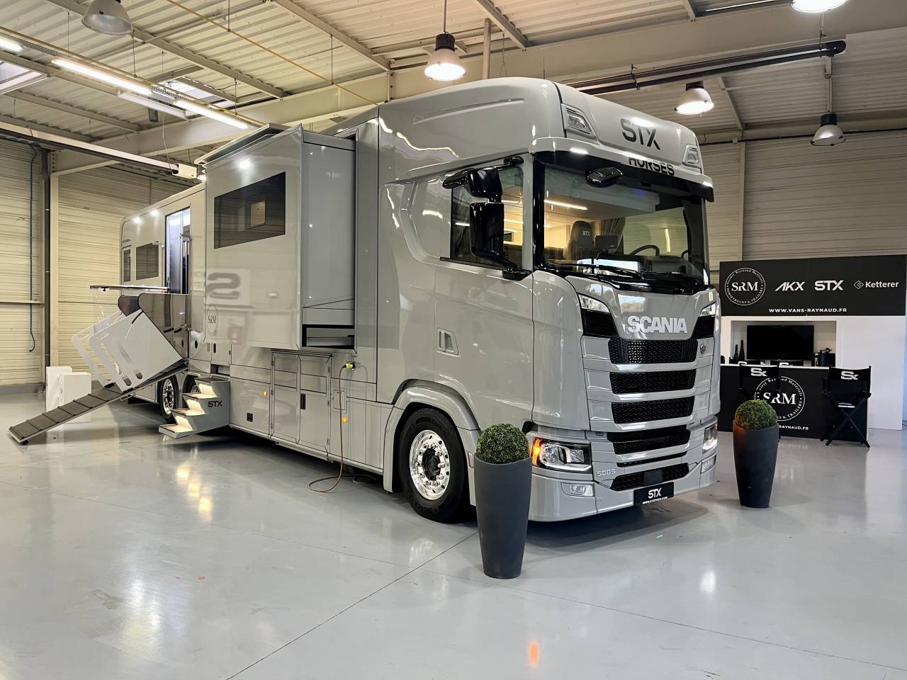 Zware paardenvrachtwagen (groot rijbewijs) STX SCANIA S500 2023 Nieuw