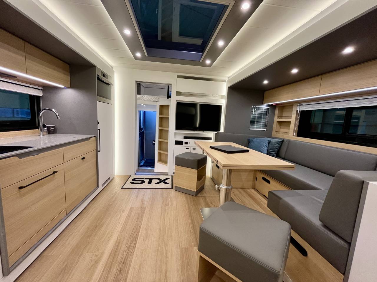 Zware paardenvrachtwagen (groot rijbewijs) STX SCANIA S500 2023 Nieuw