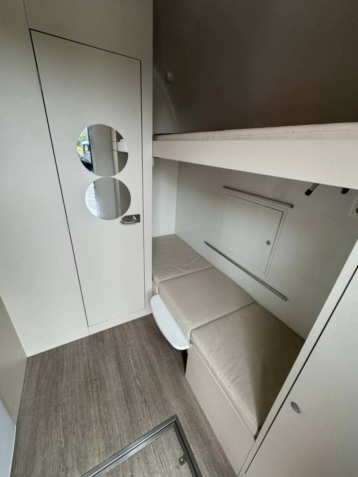 Zware paardenvrachtwagen (groot rijbewijs) STX trailer 2021 Tweedehands