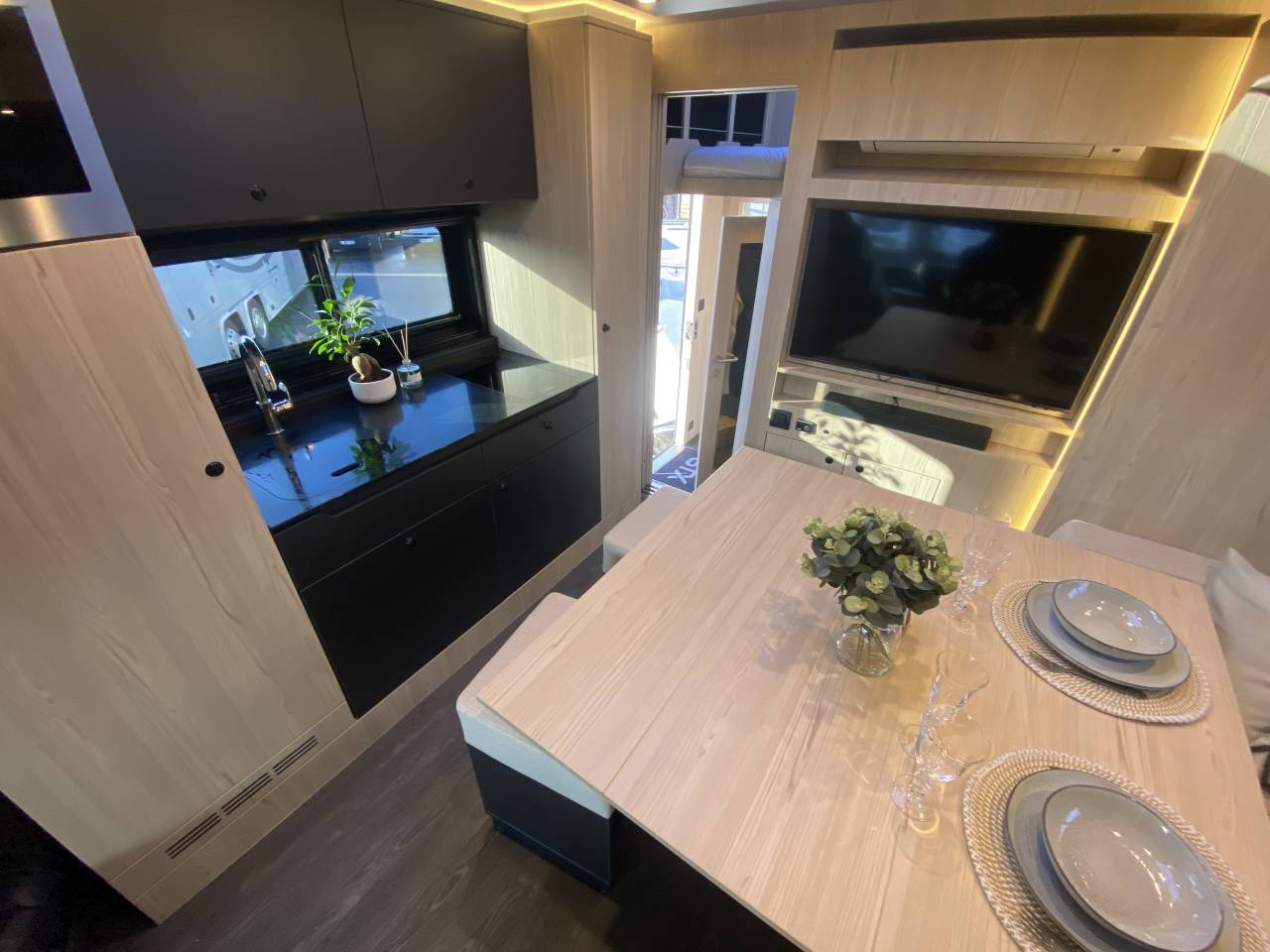 Zware paardenvrachtwagen (groot rijbewijs) STX  2025 Nieuw