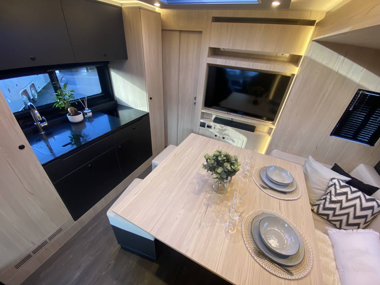 Zware paardenvrachtwagen (groot rijbewijs) STX  2025 Nieuw