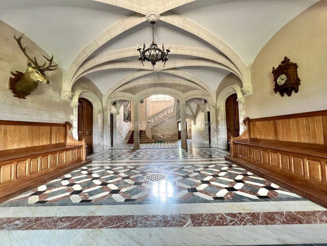 Mooi hippisch vastgoed Koop Jura