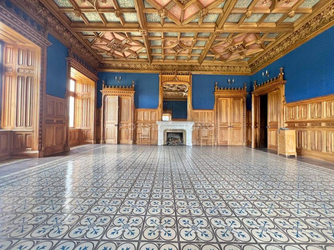 Mooi hippisch vastgoed Koop Jura