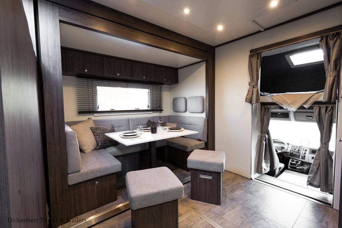 Zware paardenvrachtwagen (groot rijbewijs) Volvo VOLVO 0 Tweedehands