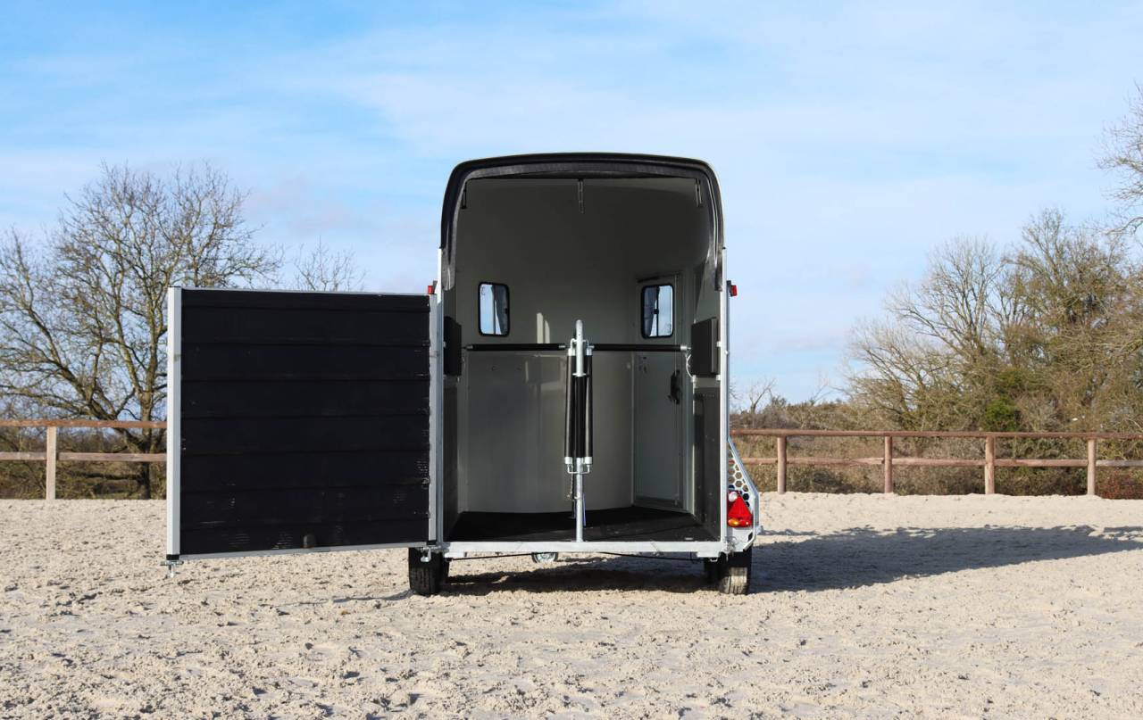 Paardentrailers Cheval Liberté Gold Origins 2 Paarden 2024 Nieuw