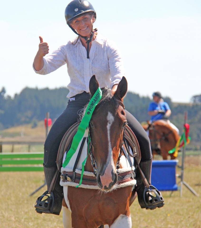 Ruin Bekend ras Te koop 2021 Donker bruin / bai
