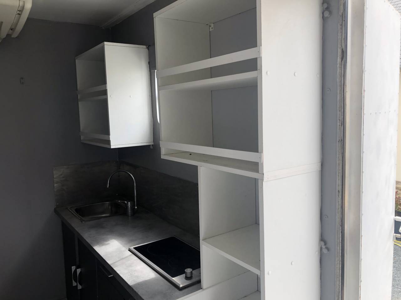 Zware paardenvrachtwagen (groot rijbewijs) Renault MIDLUM 240 DXI - 16 tonnes 2008 Tweedehands