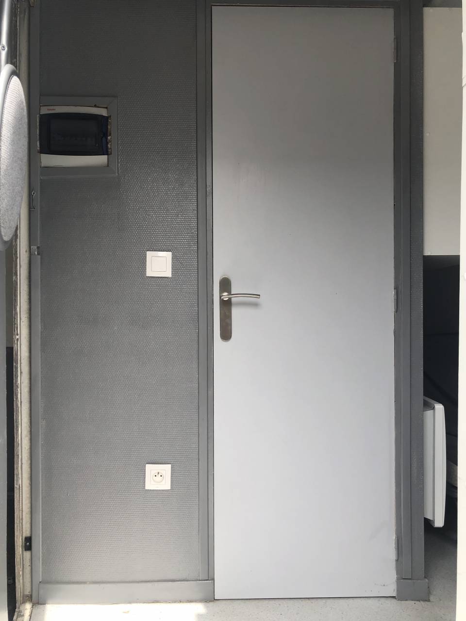 Zware paardenvrachtwagen (groot rijbewijs) Renault MIDLUM 240 DXI - 16 tonnes 2008 Tweedehands