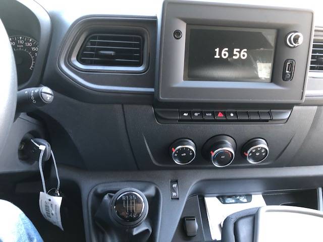 Kleine paardenvrachtwagen (B rijbewijs) Trans Box NEW SVELTO 4 R 2024 Nieuw