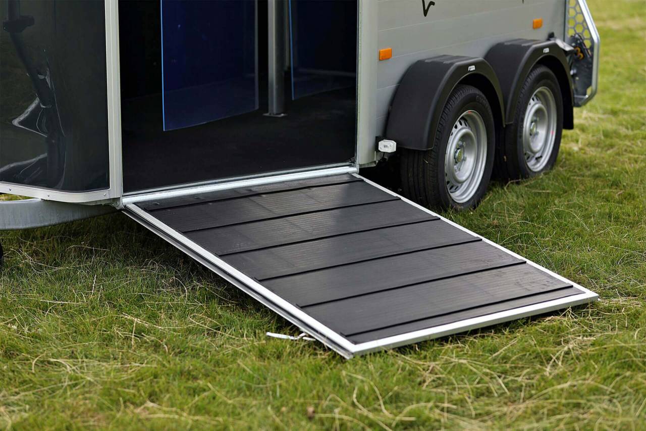 Paardentrailers Cheval Liberté Touring Country 2 Paarden 2024 Nieuw