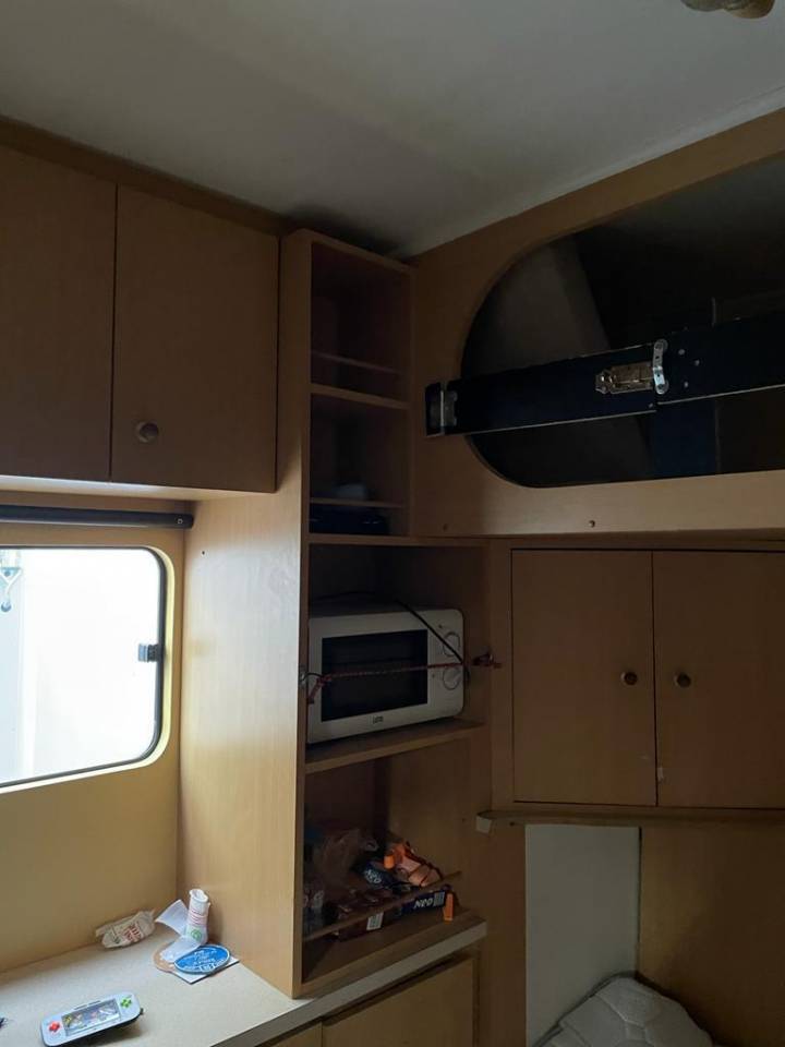 Zware paardenvrachtwagen (groot rijbewijs) Renault RENAULT 0 Tweedehands