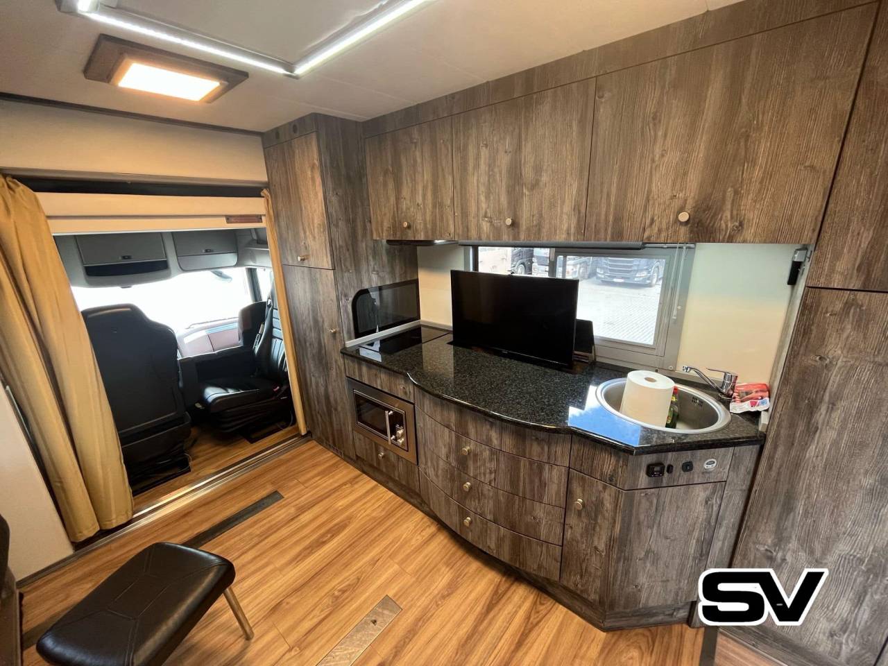 Zware paardenvrachtwagen (groot rijbewijs) Daf xf 460 2019 Nieuw