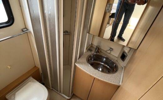 Zware paardenvrachtwagen (groot rijbewijs) Mercedes actros 2000 Tweedehands