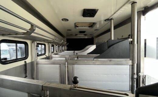 Zware paardenvrachtwagen (groot rijbewijs) Mercedes actros 2000 Tweedehands