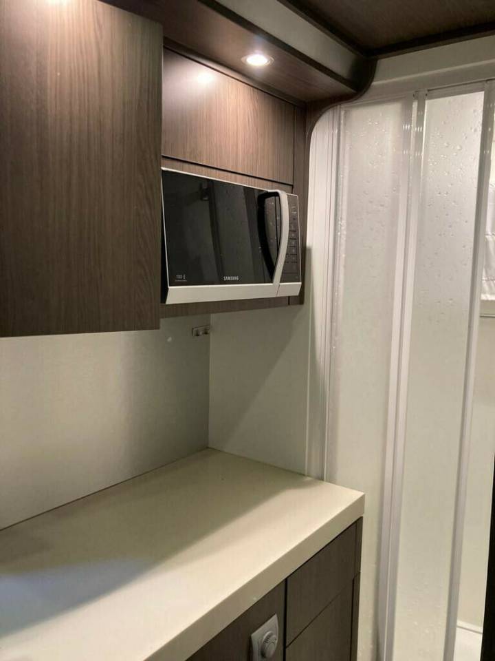 Zware paardenvrachtwagen (groot rijbewijs) Iveco IVECO 0 Tweedehands