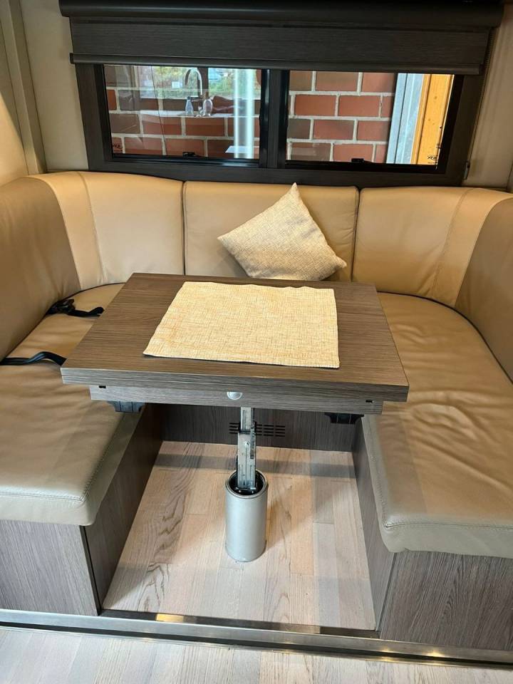 Zware paardenvrachtwagen (groot rijbewijs) Iveco IVECO 0 Tweedehands