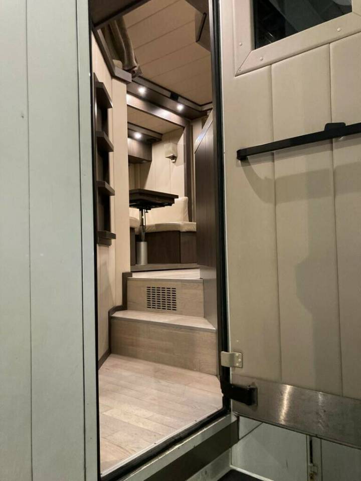 Zware paardenvrachtwagen (groot rijbewijs) Iveco IVECO 0 Tweedehands