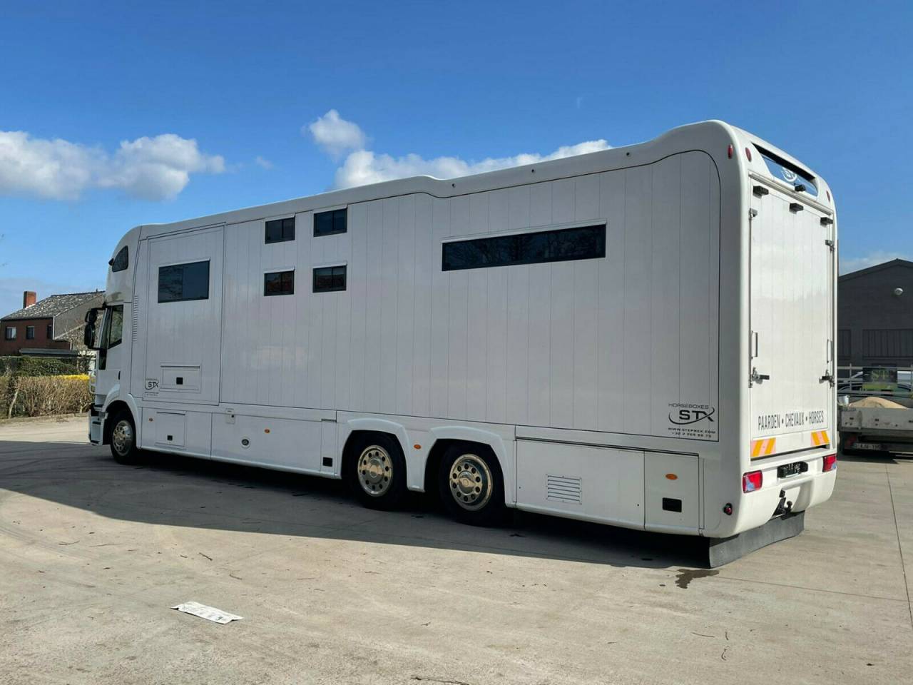 Zware paardenvrachtwagen (groot rijbewijs) Iveco IVECO 0 Tweedehands