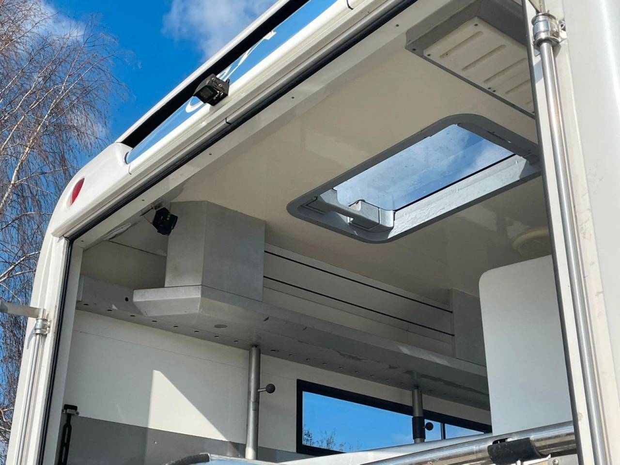 Zware paardenvrachtwagen (groot rijbewijs) Iveco IVECO 0 Tweedehands