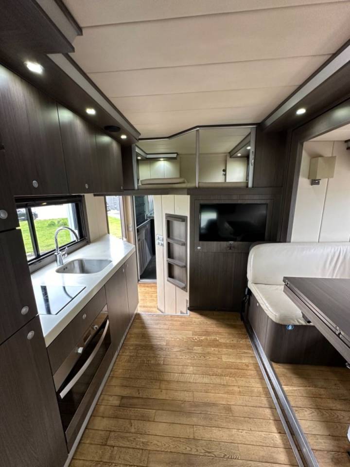 Zware paardenvrachtwagen (groot rijbewijs) Autre marque VOLVO 0 Tweedehands