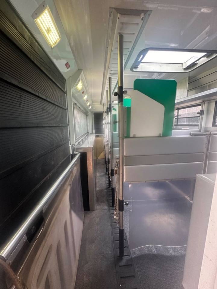 Zware paardenvrachtwagen (groot rijbewijs) Autre marque VOLVO 0 Tweedehands