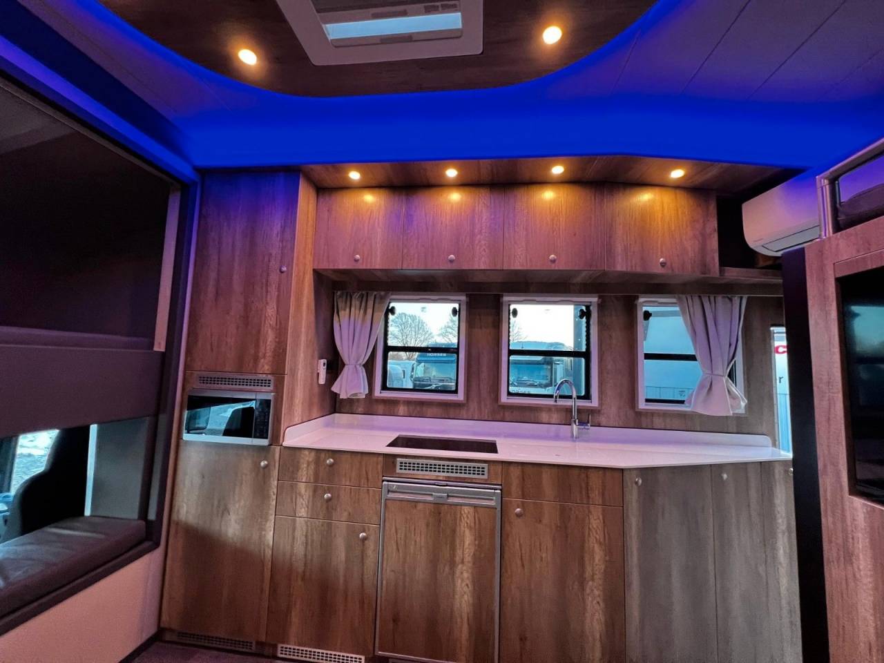 Zware paardenvrachtwagen (groot rijbewijs) Man MAN 0 Tweedehands