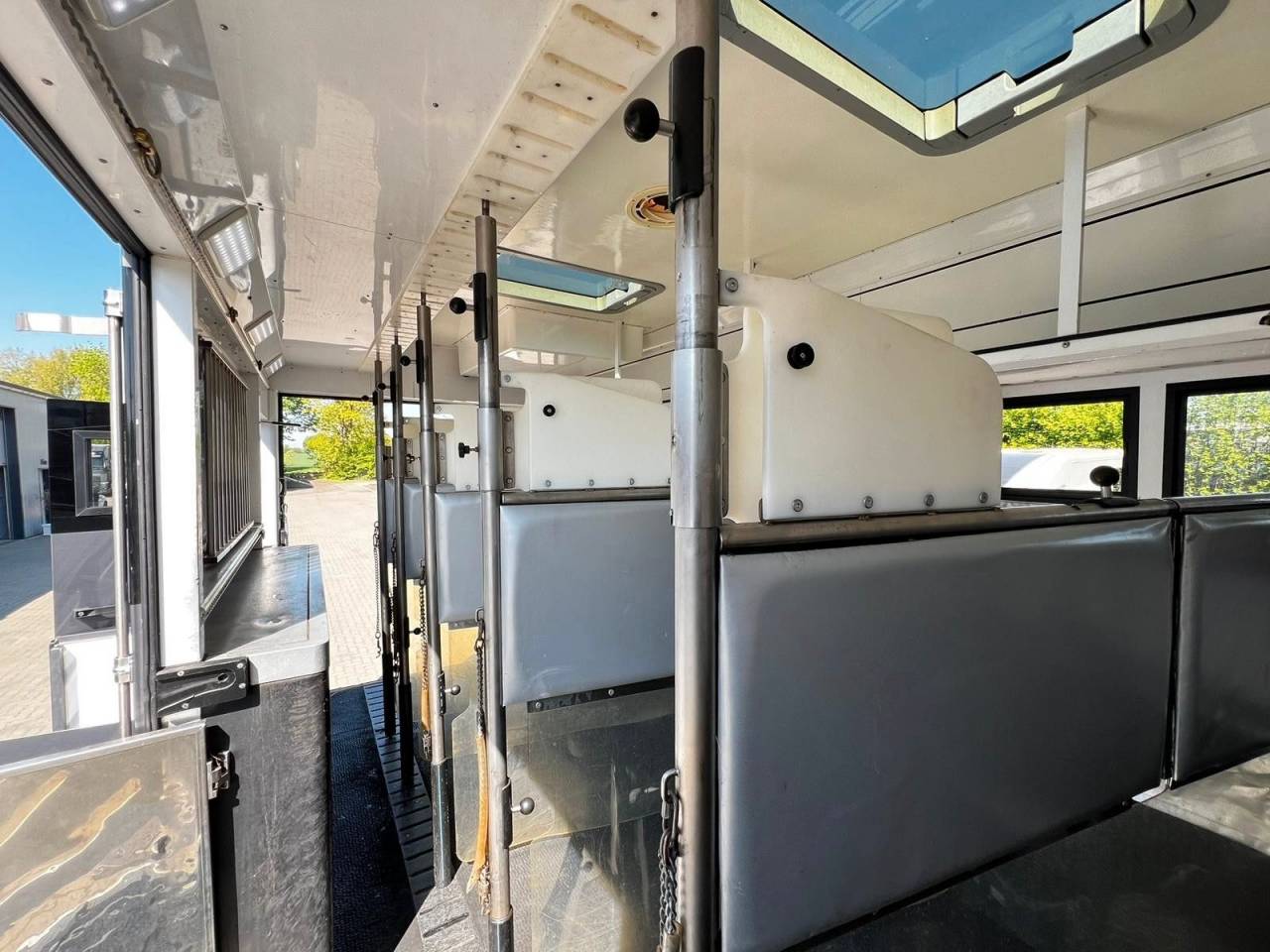 Zware paardenvrachtwagen (groot rijbewijs) Autre marque MAN  0 Tweedehands