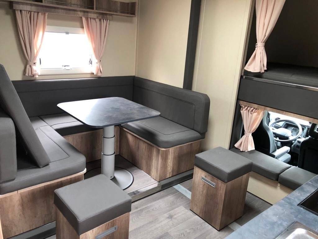 Zware paardenvrachtwagen (groot rijbewijs) Autre marque FUSO  0 Nieuw