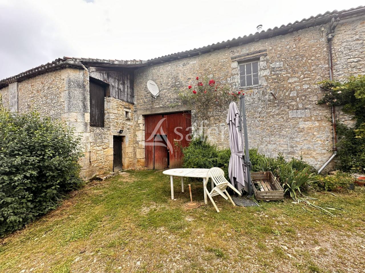 Ander plattelands vastgoed Koop Charente