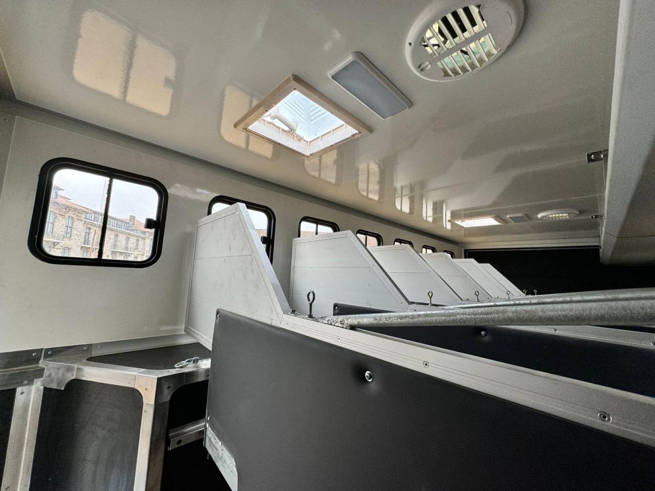 Zware paardenvrachtwagen (groot rijbewijs) Renault Conceptpgo 7  2017 Tweedehands