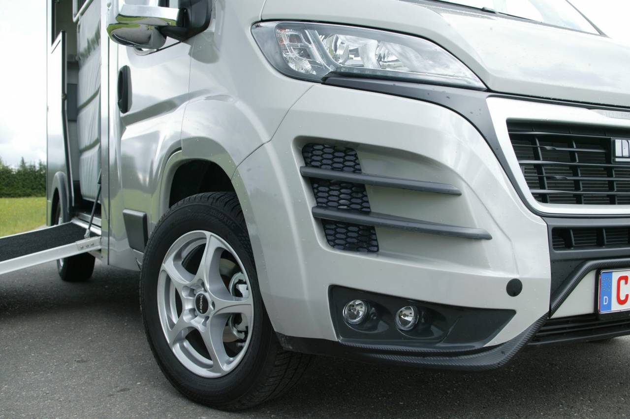 Kleine paardenvrachtwagen (B rijbewijs) Autre marque PEUGEOT 0 Nieuw