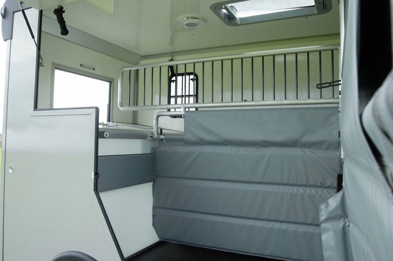 Kleine paardenvrachtwagen (B rijbewijs) Autre marque PEUGEOT 0 Nieuw