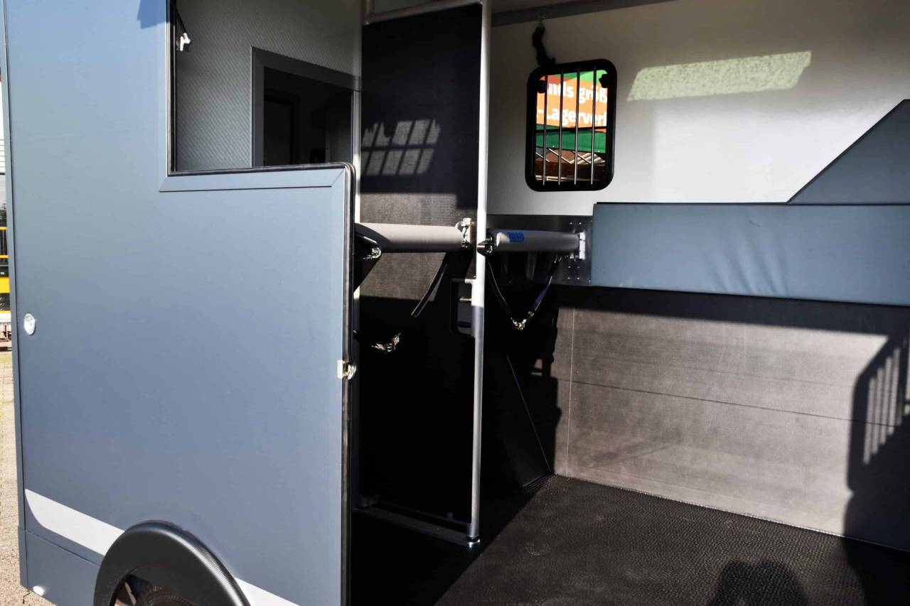 Kleine paardenvrachtwagen (B rijbewijs) Autre marque PEUGEOT 0 Nieuw