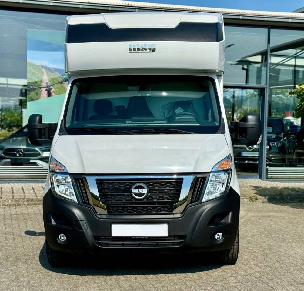 Kleine paardenvrachtwagen (B rijbewijs) Autre marque NISSAN 0 Nieuw