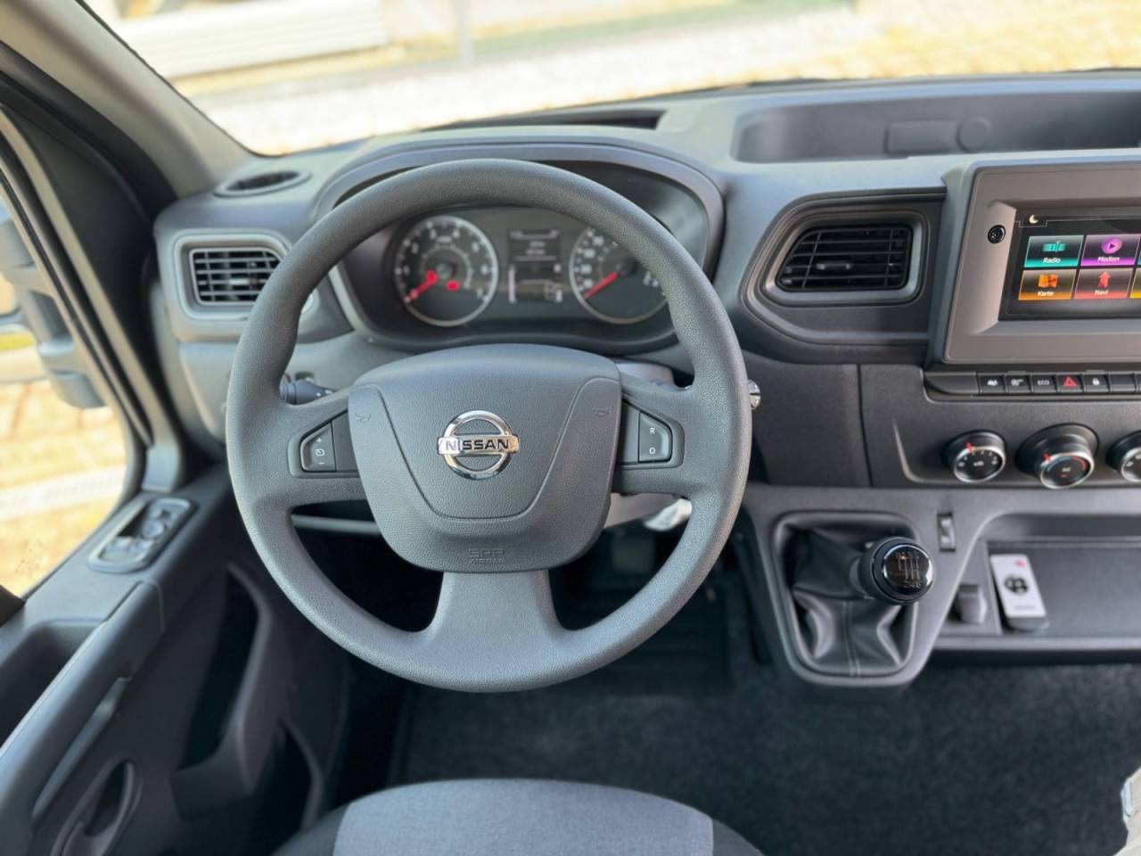 Kleine paardenvrachtwagen (B rijbewijs) Autre marque NISSAN 0 Nieuw