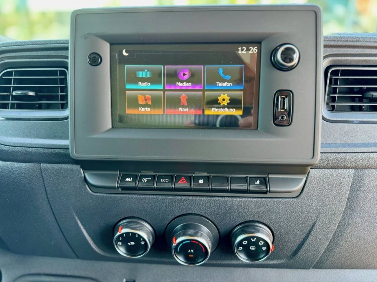 Kleine paardenvrachtwagen (B rijbewijs) Autre marque NISSAN 0 Nieuw