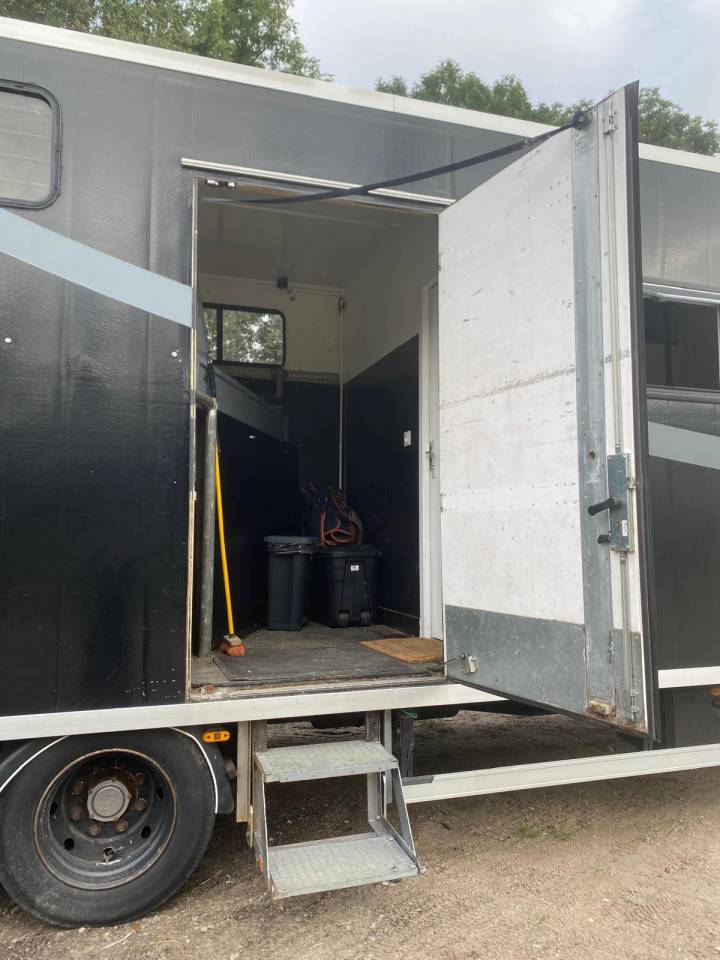 Zware paardenvrachtwagen (groot rijbewijs) Scania SCANIA 0 Tweedehands