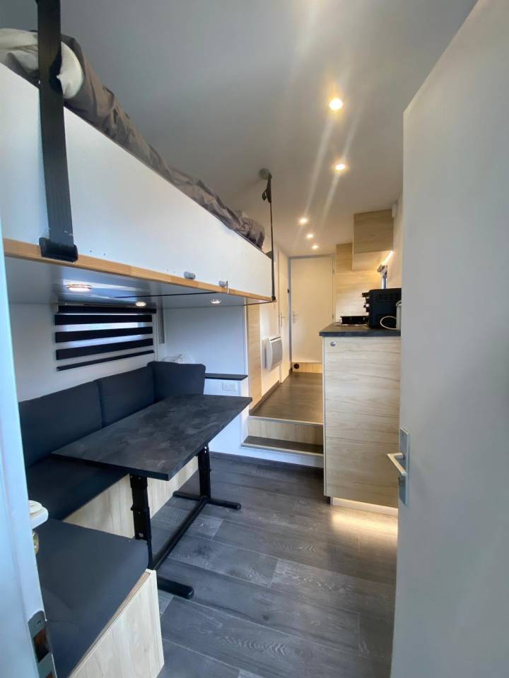 Zware paardenvrachtwagen (groot rijbewijs) Scania SCANIA 0 Tweedehands