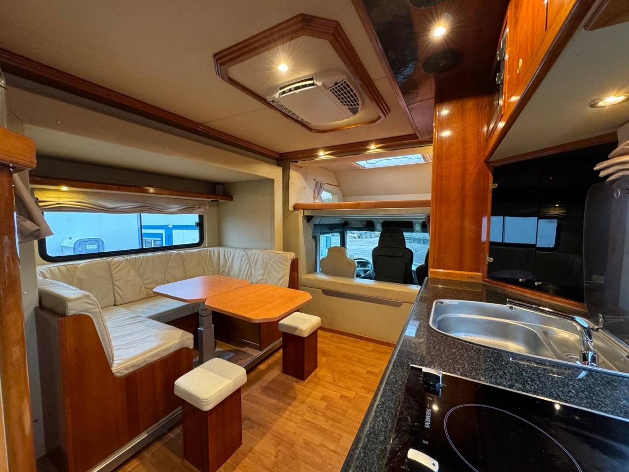 Zware paardenvrachtwagen (groot rijbewijs) Man AK 2007 Tweedehands