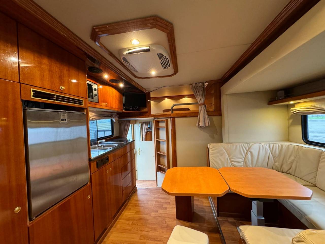 Zware paardenvrachtwagen (groot rijbewijs) Man AK 2007 Tweedehands