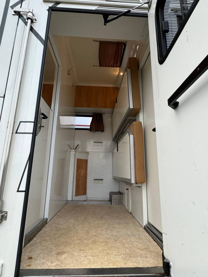 Zware paardenvrachtwagen (groot rijbewijs) Man AK 2007 Tweedehands