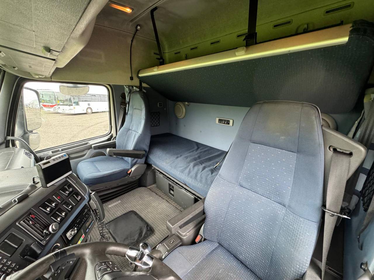 Zware paardenvrachtwagen (groot rijbewijs) MTM VOLVO 2006 Tweedehands