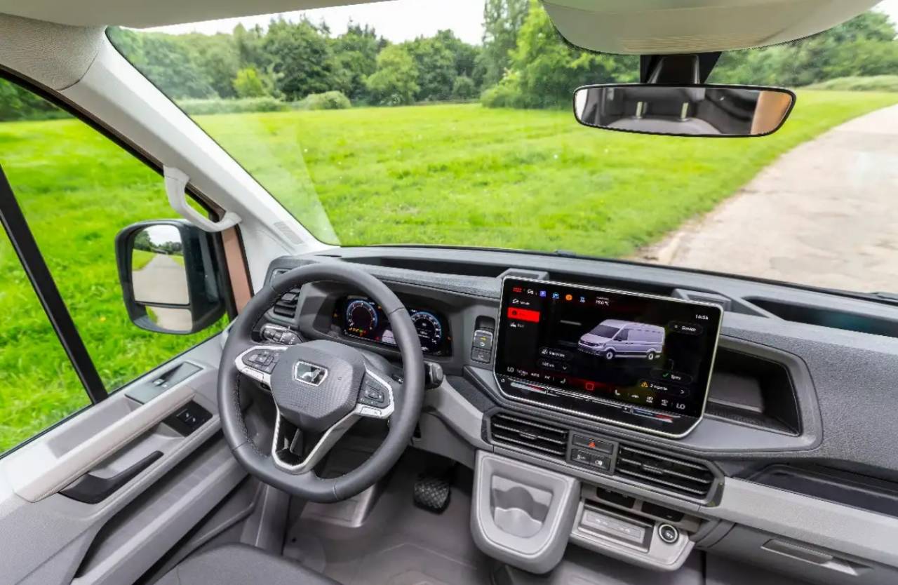 Kleine paardenvrachtwagen (B rijbewijs) Krismar  2025 Nieuw