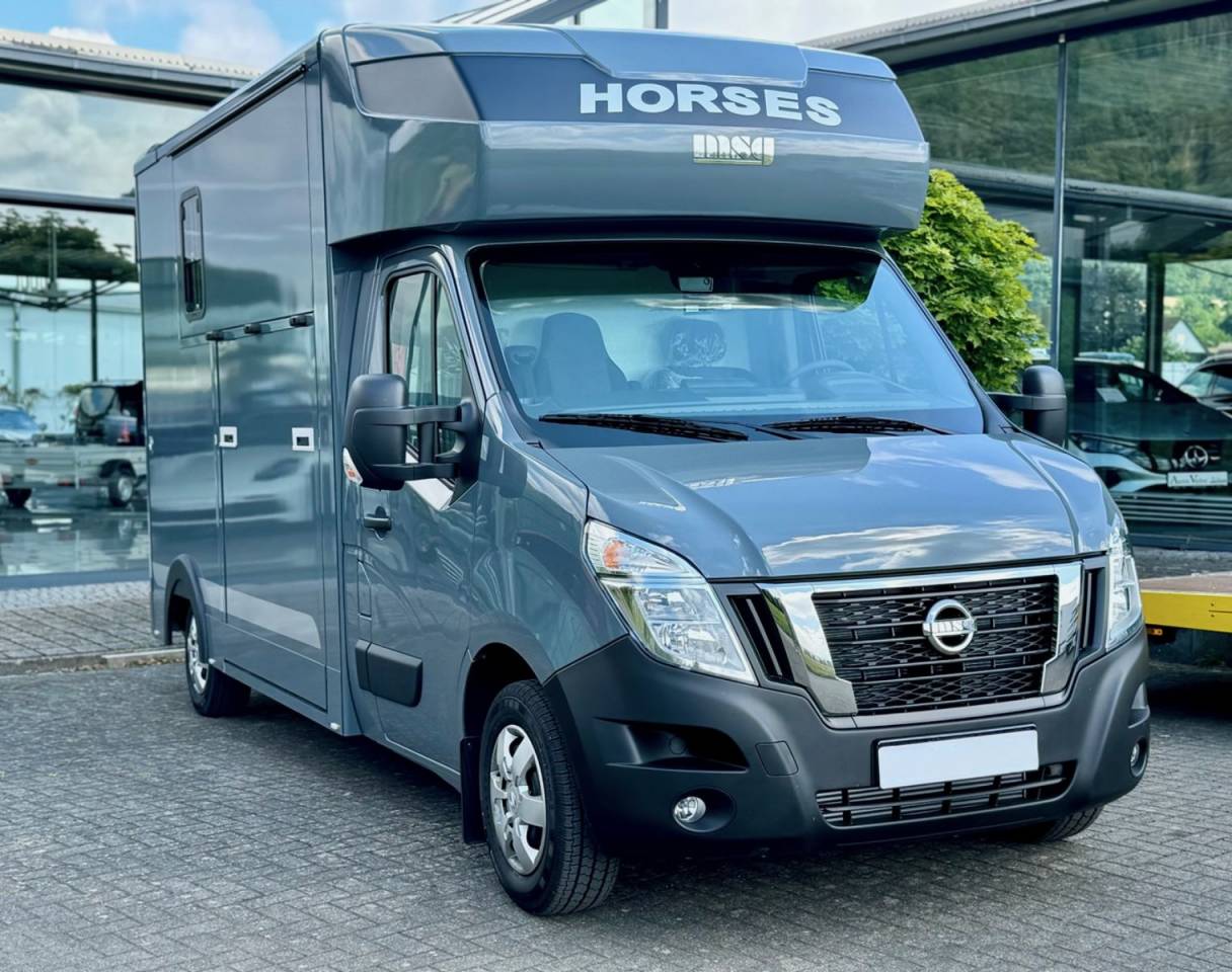 Kleine paardenvrachtwagen (B rijbewijs) Autre marque NISSAN 0 Nieuw