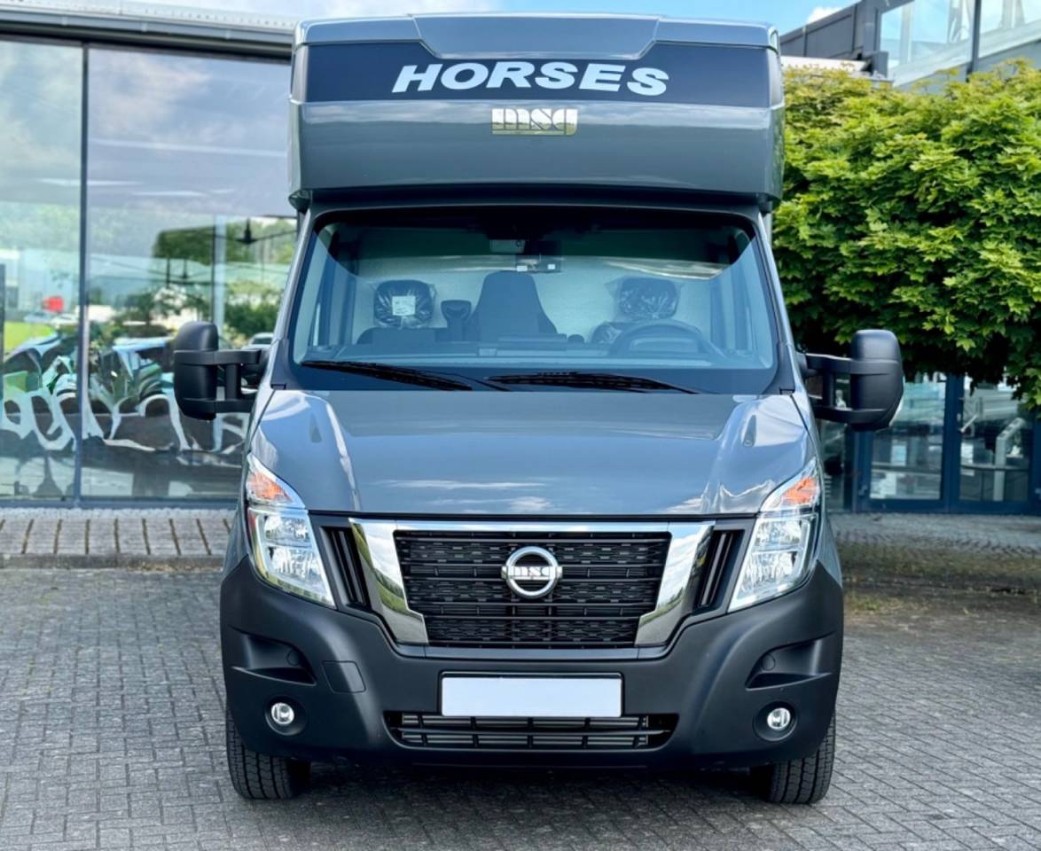 Kleine paardenvrachtwagen (B rijbewijs) Autre marque NISSAN 0 Nieuw